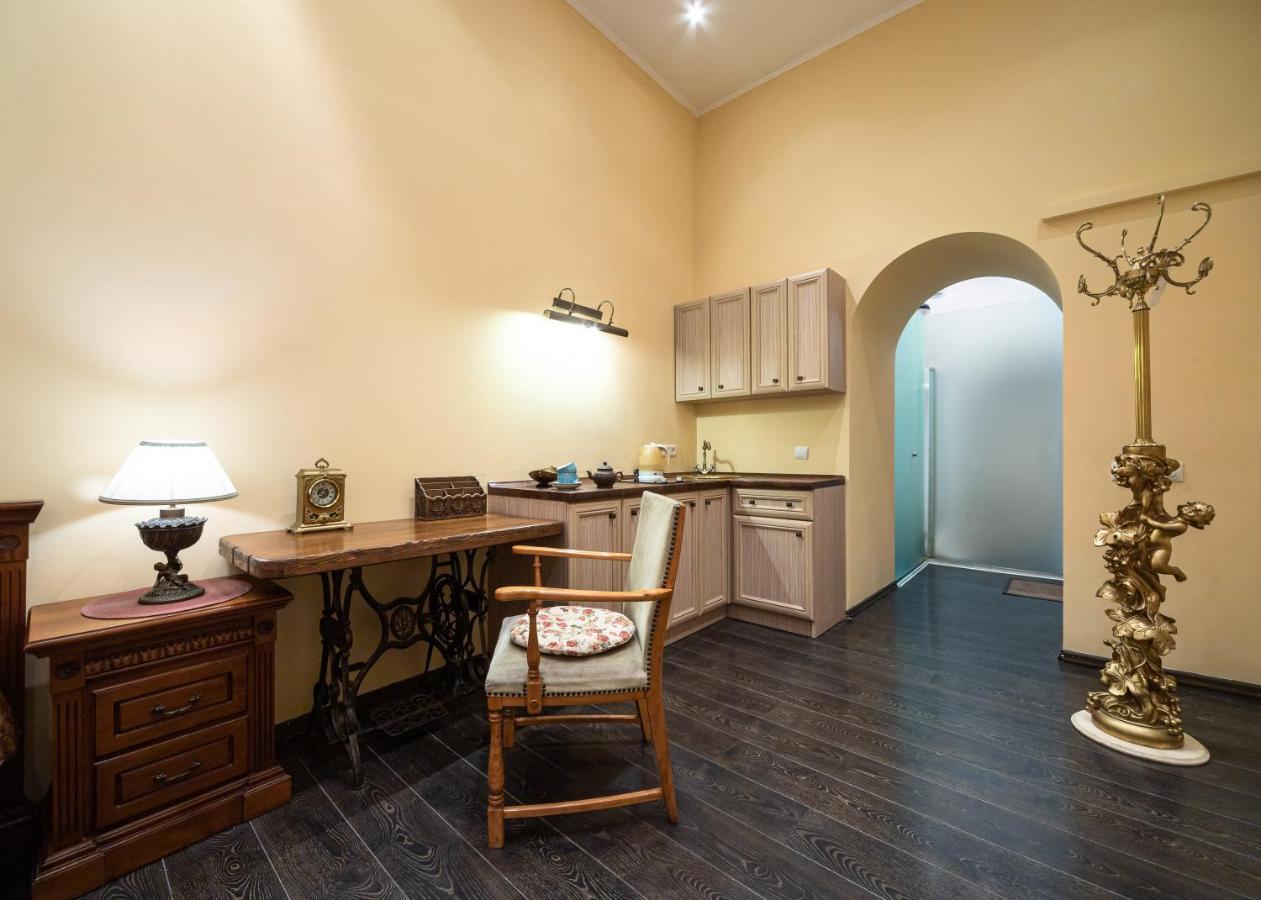 Bed & Breakfast In Downtown Λβιβ Εξωτερικό φωτογραφία