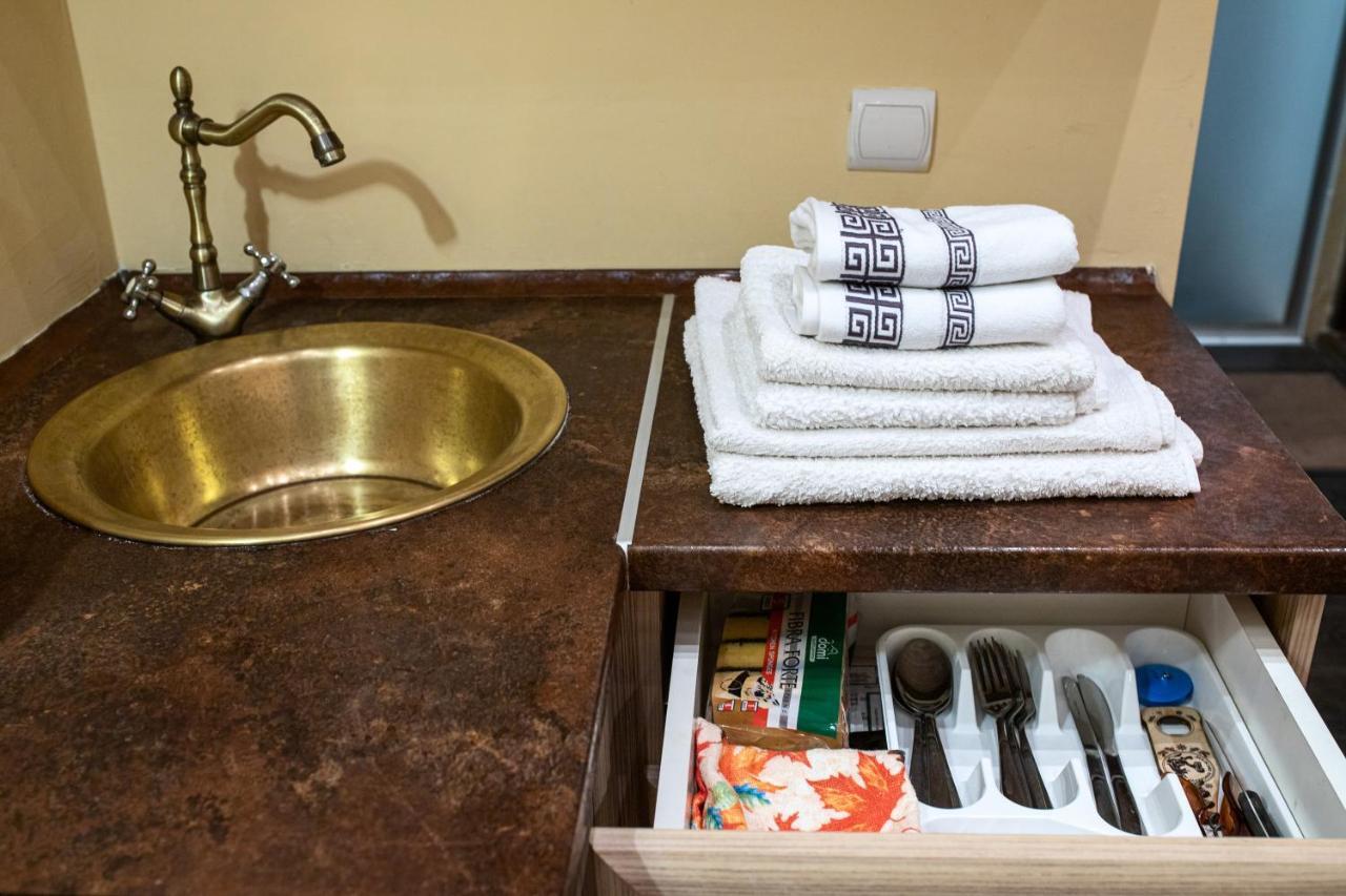 Bed & Breakfast In Downtown Λβιβ Εξωτερικό φωτογραφία
